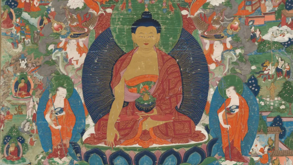 Thangka tibetana con el Buda Shakyamuni sentado en el centro, entre dos discípulos y escenas pintadas